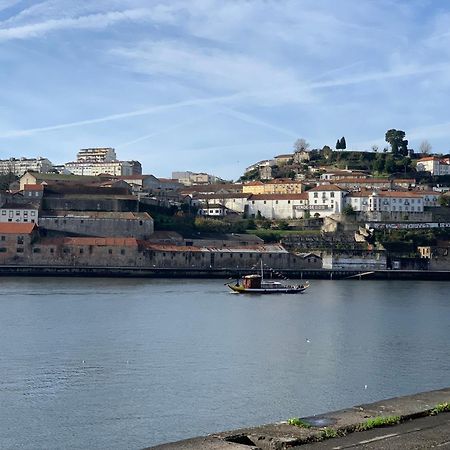 Blancohouse. Fozdodouro Villa Porto Luaran gambar
